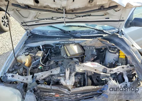 2005 Ford Escape Xlt из США, поврежденный, VIN 1FMYU93105KE16072